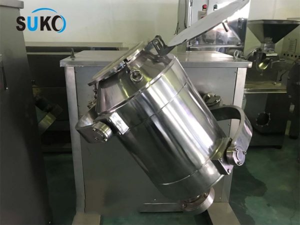 Three-Dimensional Powder Mixer